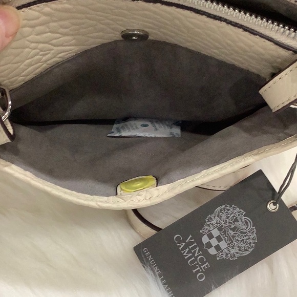 NEW 👛 Vince Camuto Tania New Cream Leather Crossbody - Picture 8 of 14